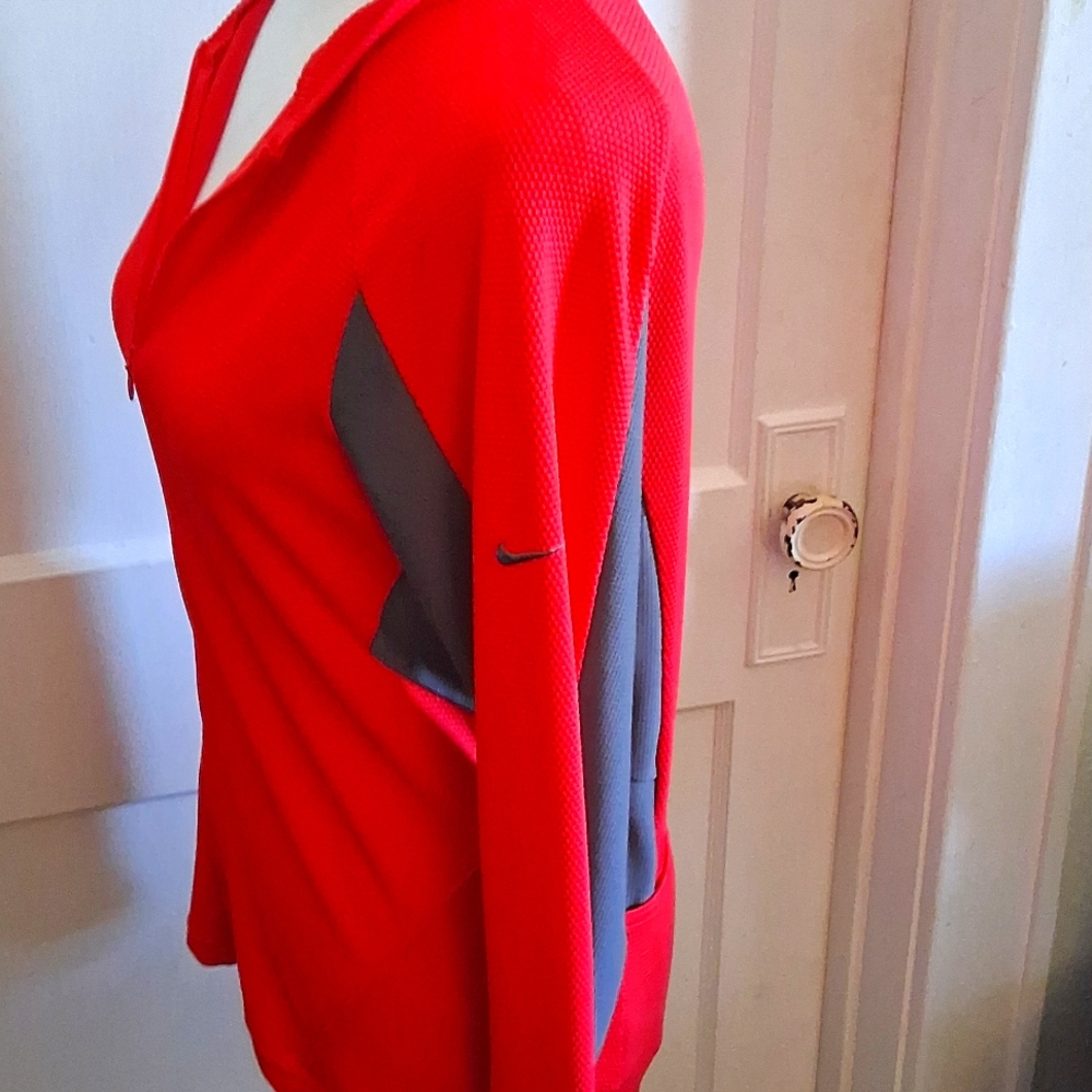 Nike Women's Red and Gray Top - Picture 2 of 4